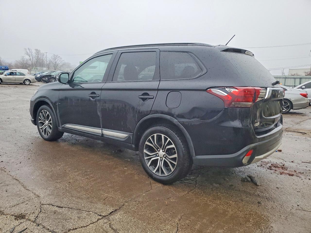 2016 MITSUBISHI outlander