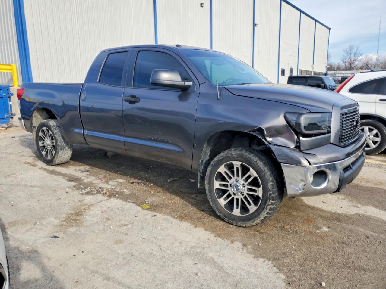 2012 TOYOTA TUNDRA