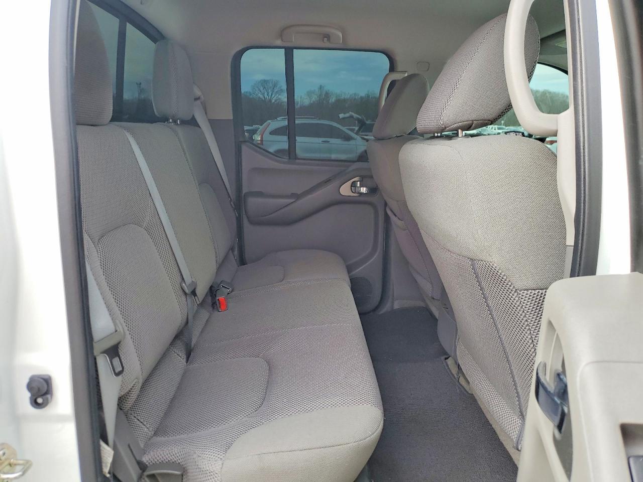 2016 NISSAN Frontier