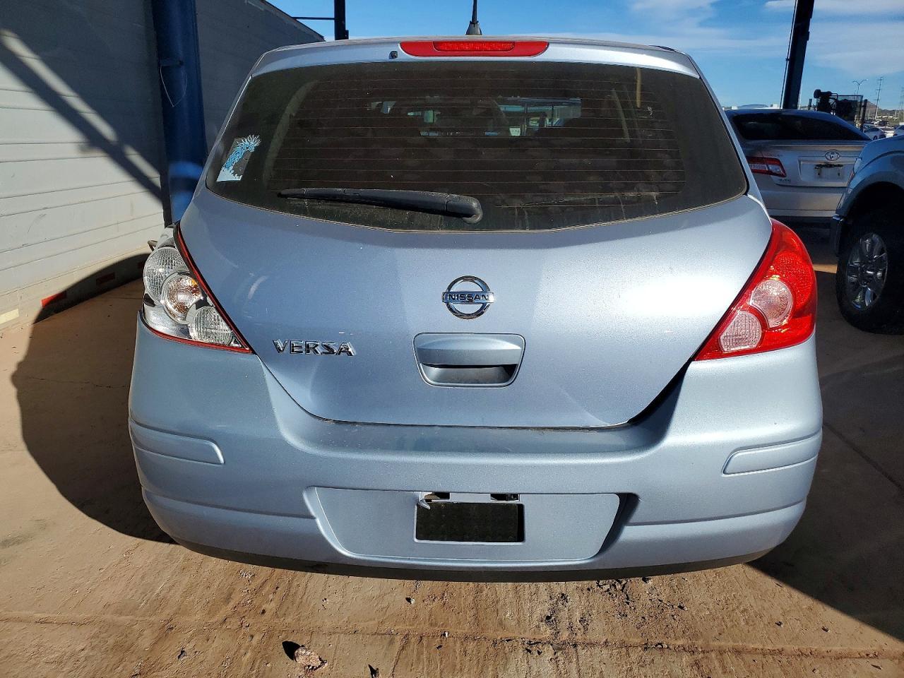 2012 NISSAN VERSA
