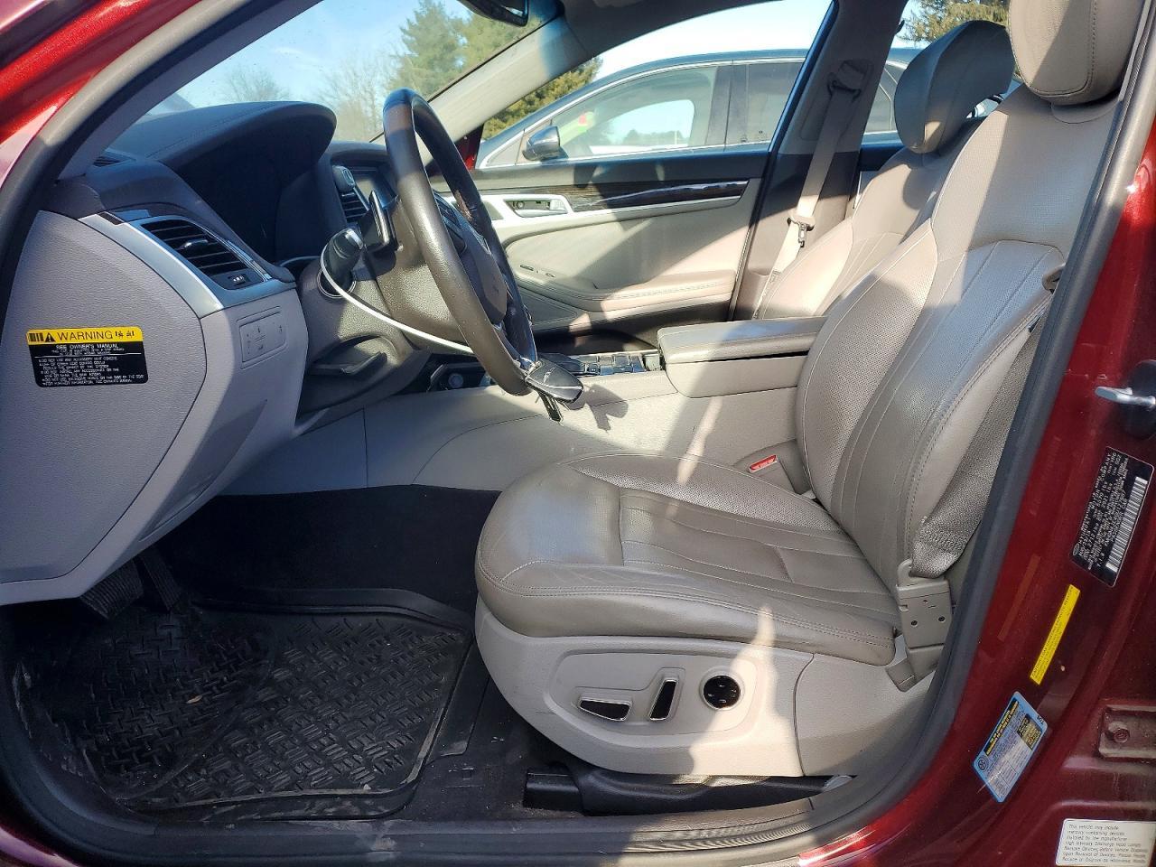 2016 HYUNDAI GENESIS