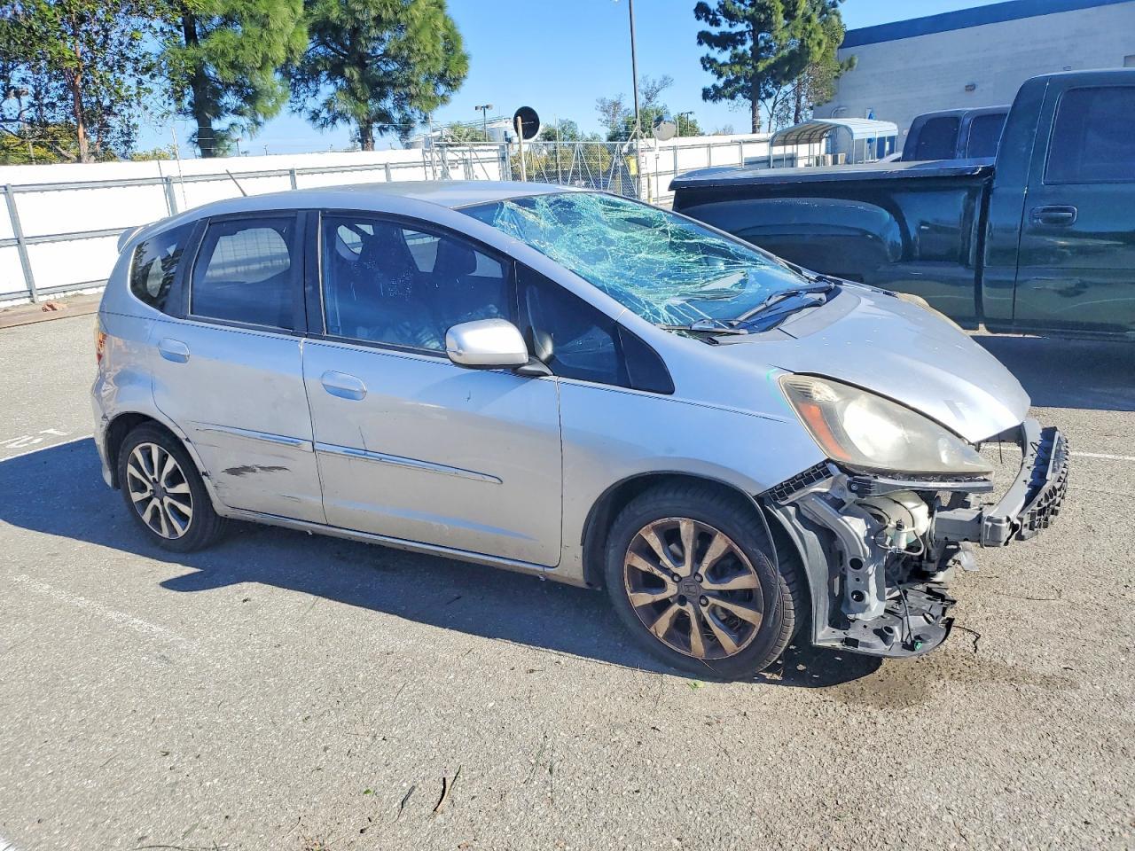 2013 HONDA FIT