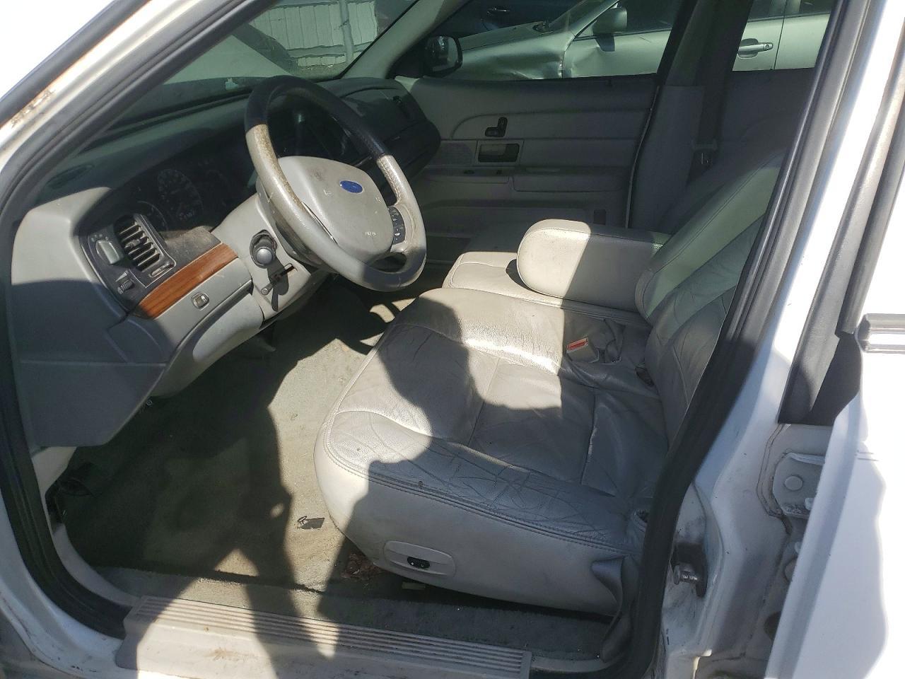 2005 FORD Crown Victoria