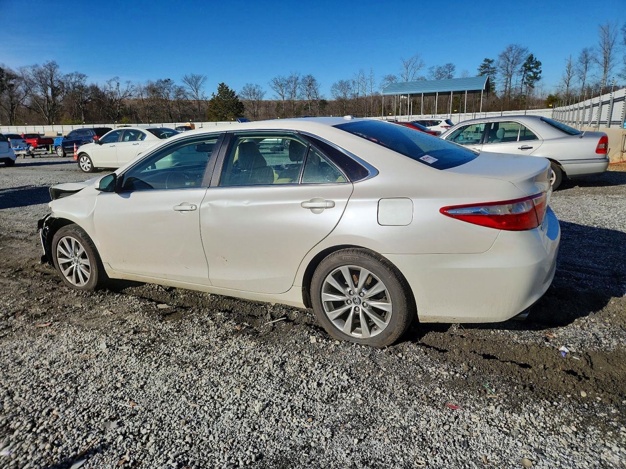 2015 TOYOTA CAMRY