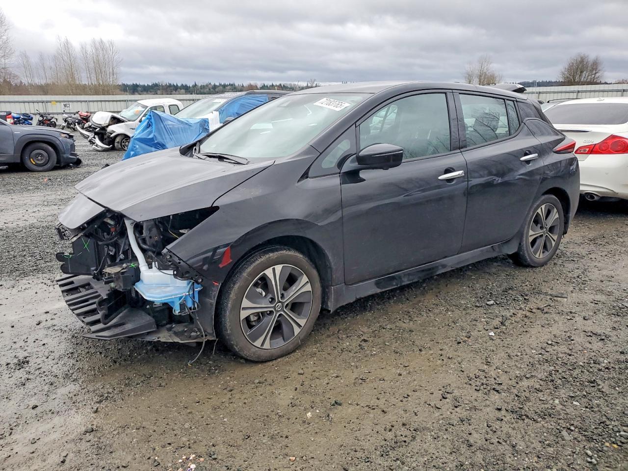 2021 NISSAN LEAF