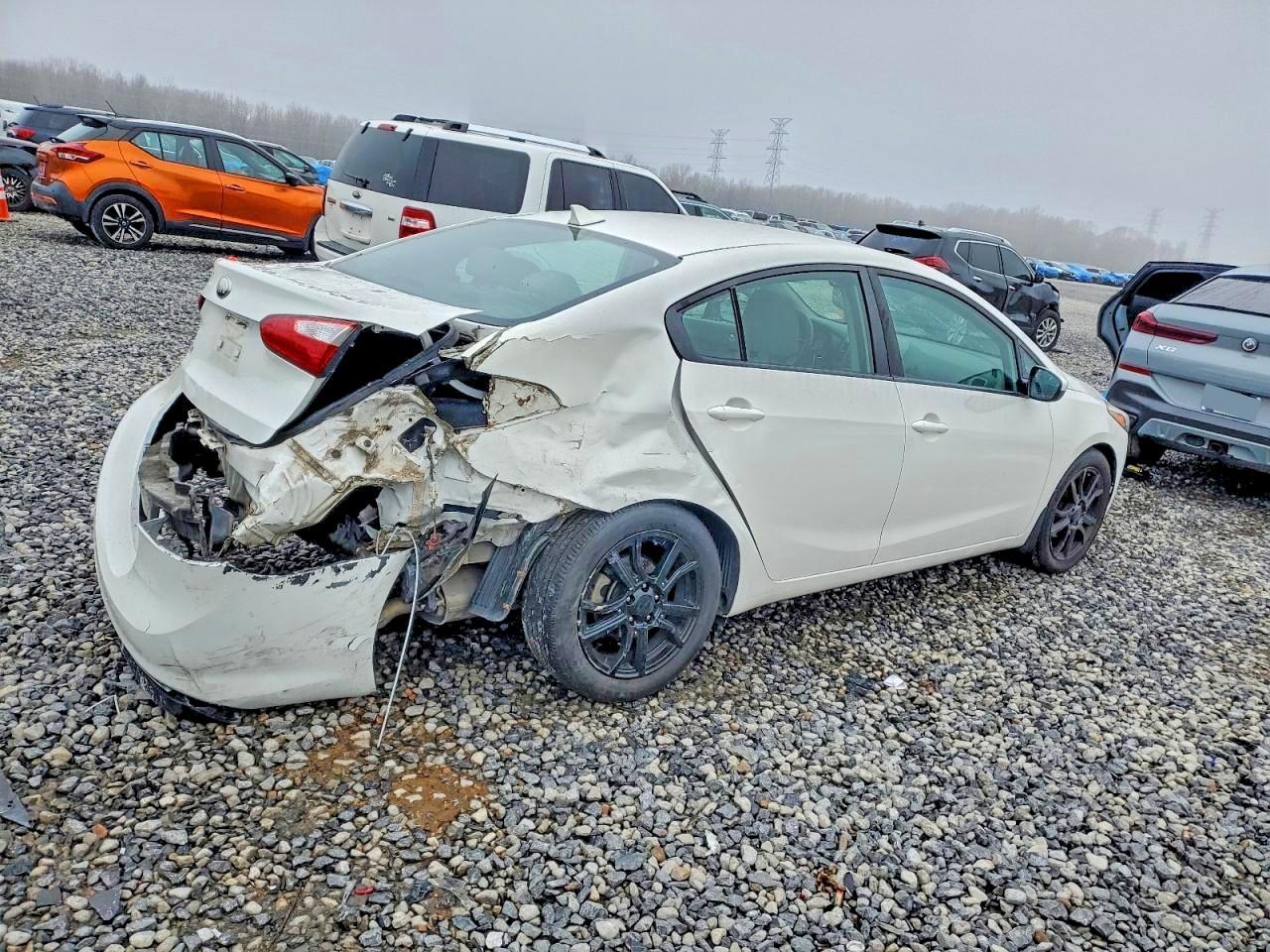 2017 KIA FORTE