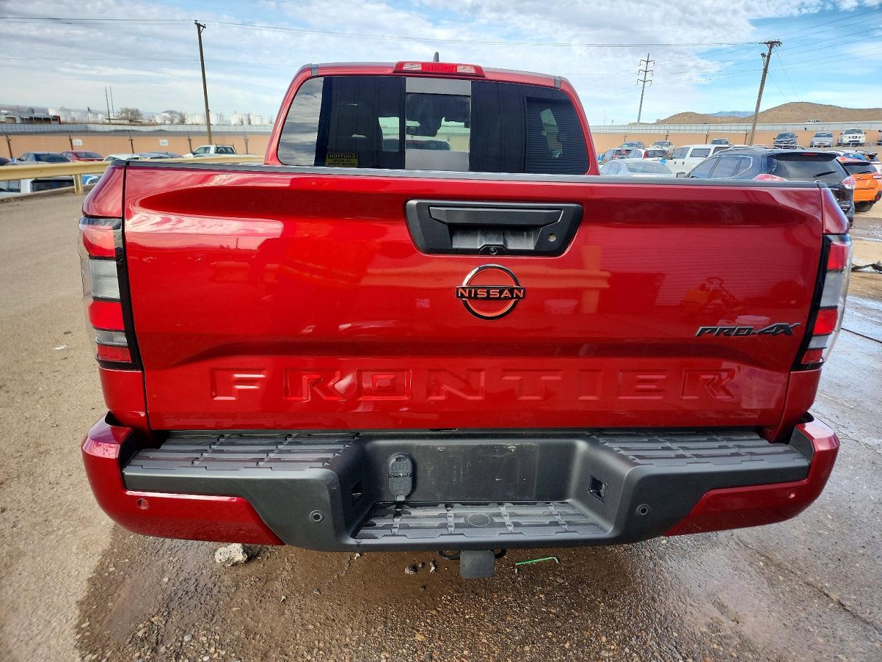 2024 NISSAN Frontier