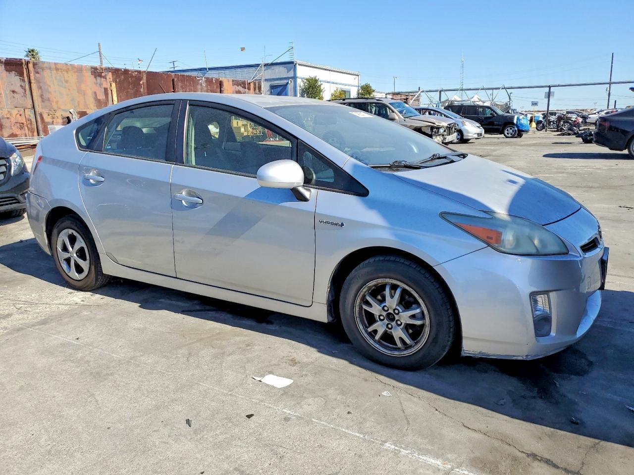 2011 TOYOTA PRIUS