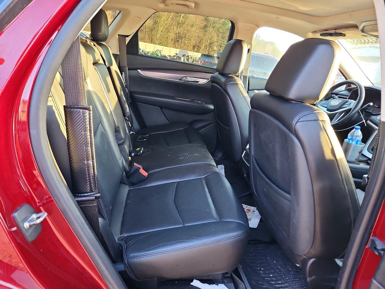 2017 CADILLAC XT5