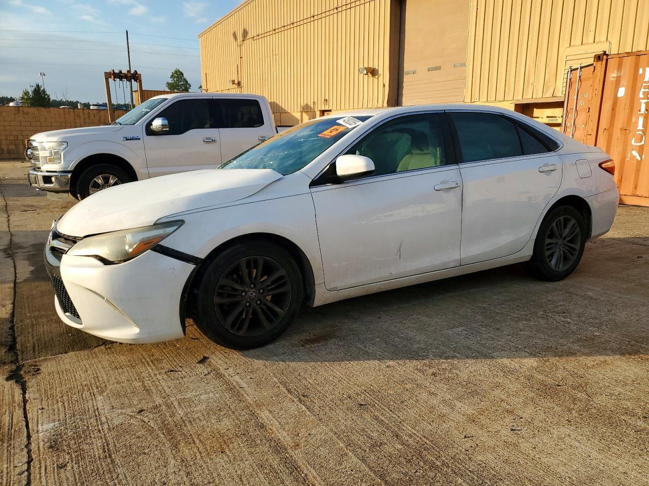 2015 TOYOTA CAMRY