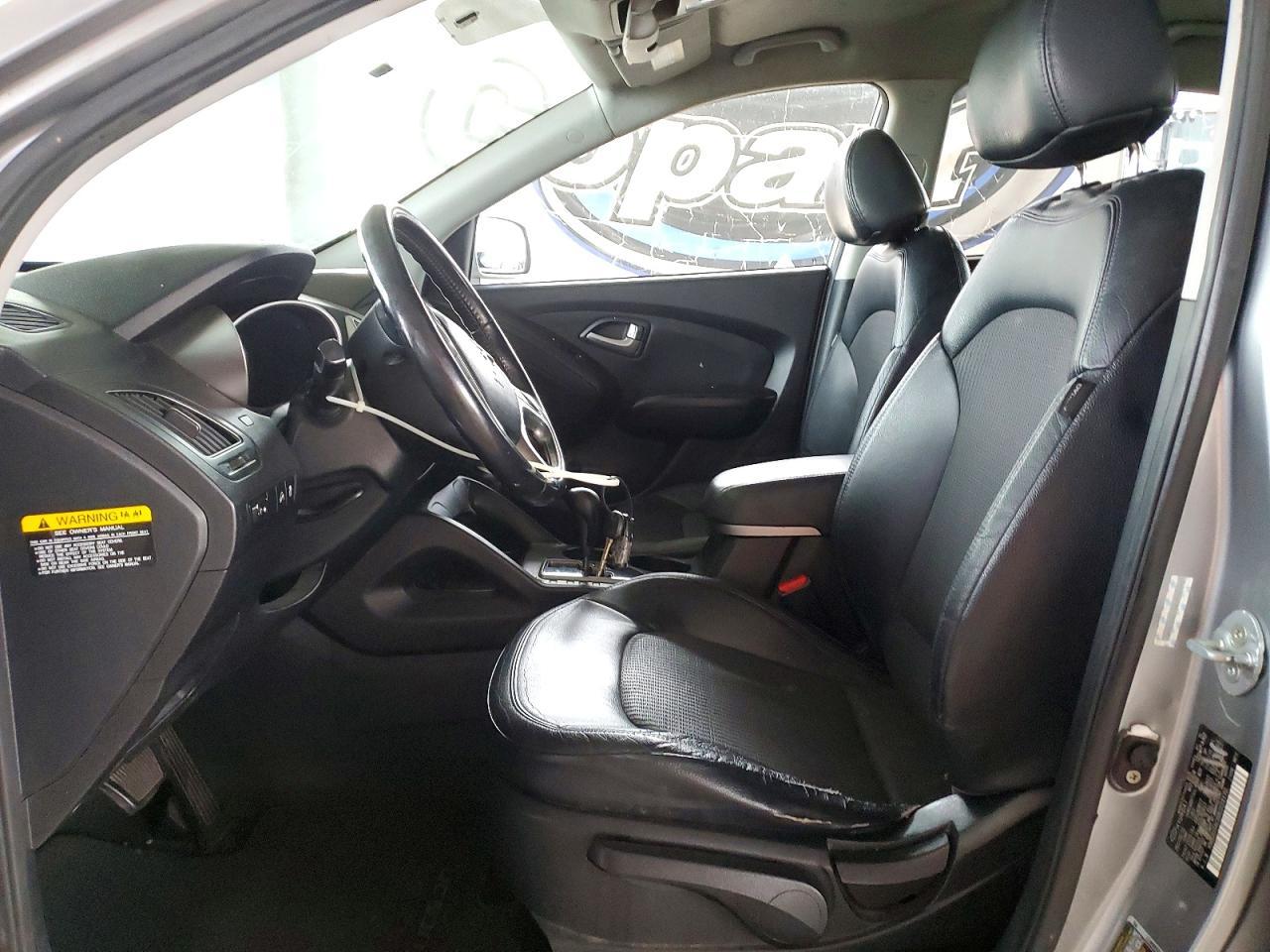 2011 HYUNDAI TUCSON