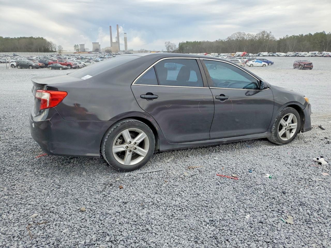 2012 TOYOTA CAMRY