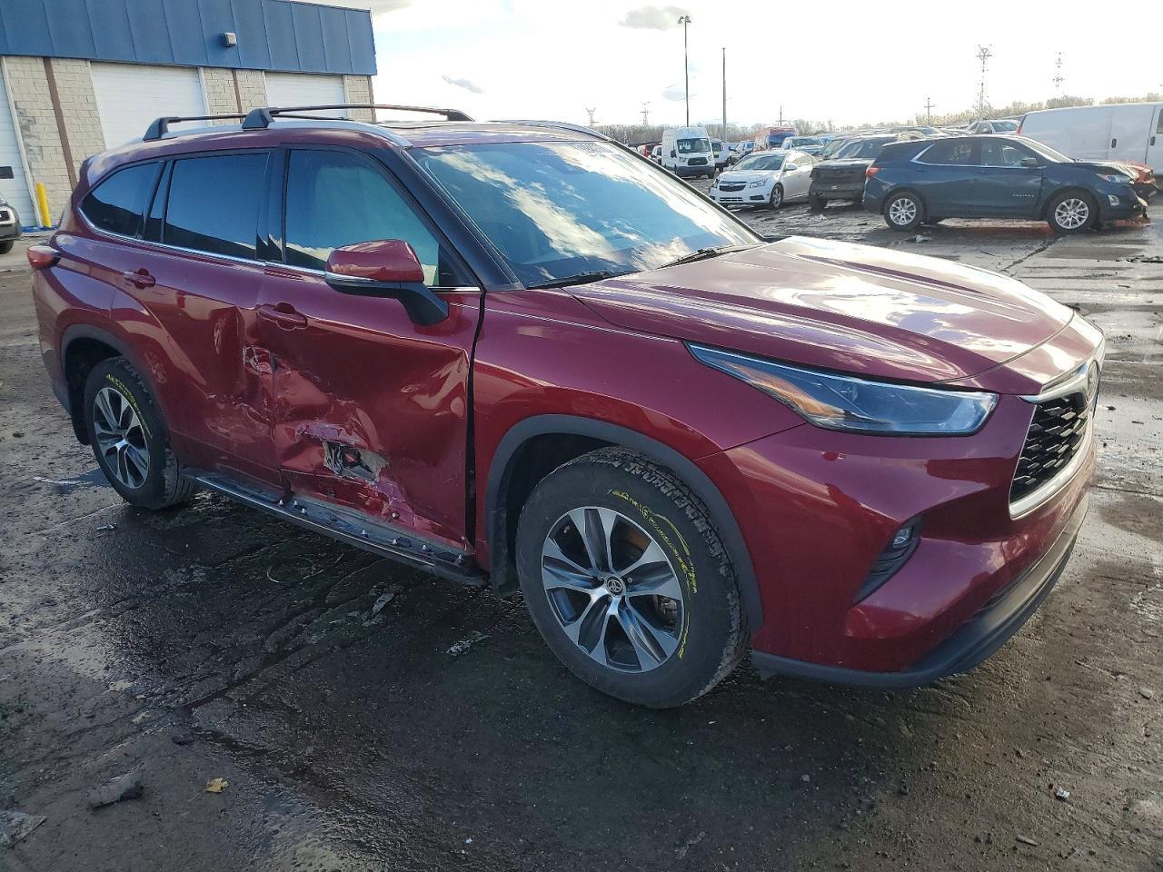 2022 TOYOTA HIGHLANDER