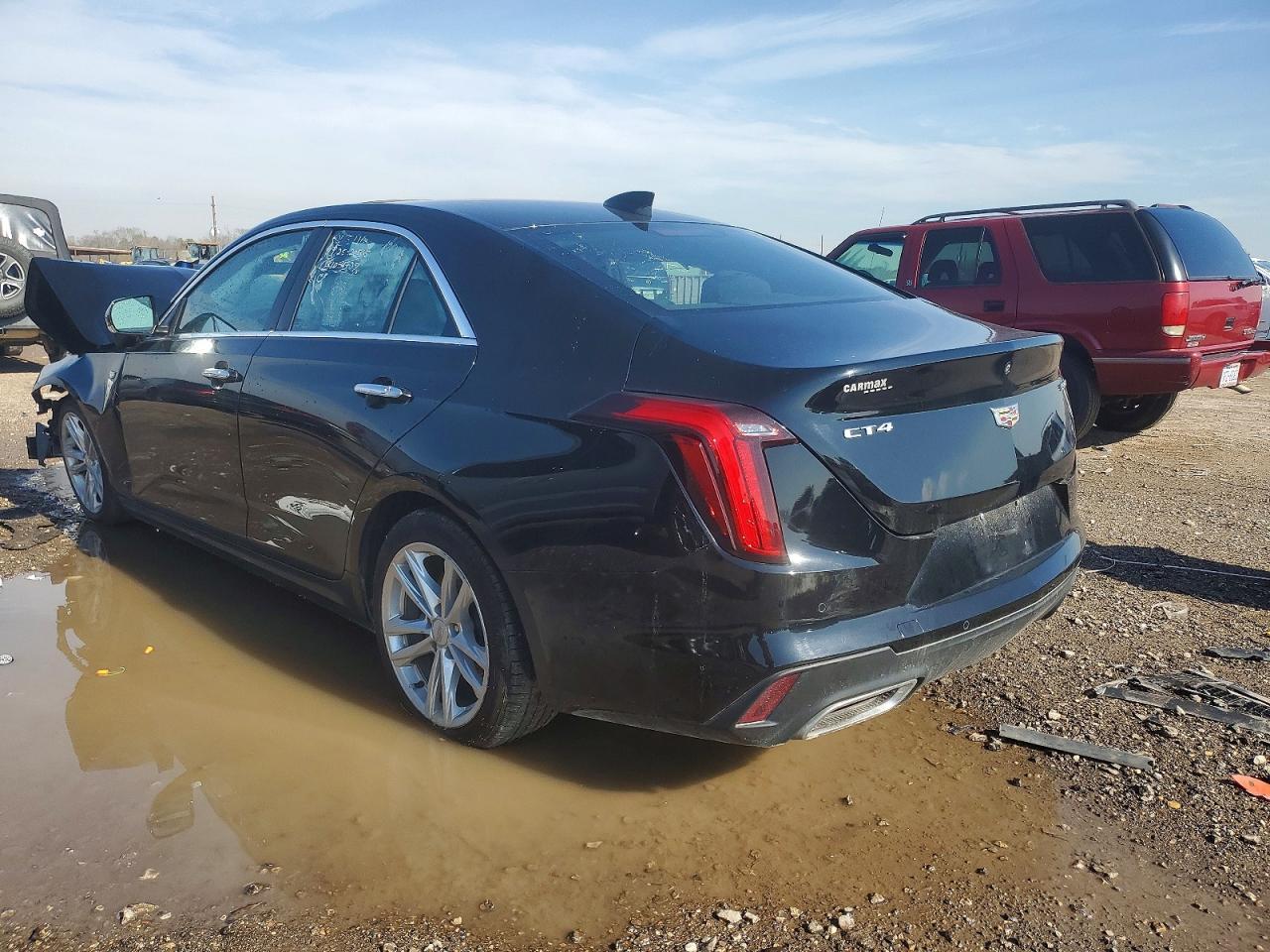 2022 CADILLAC CT4