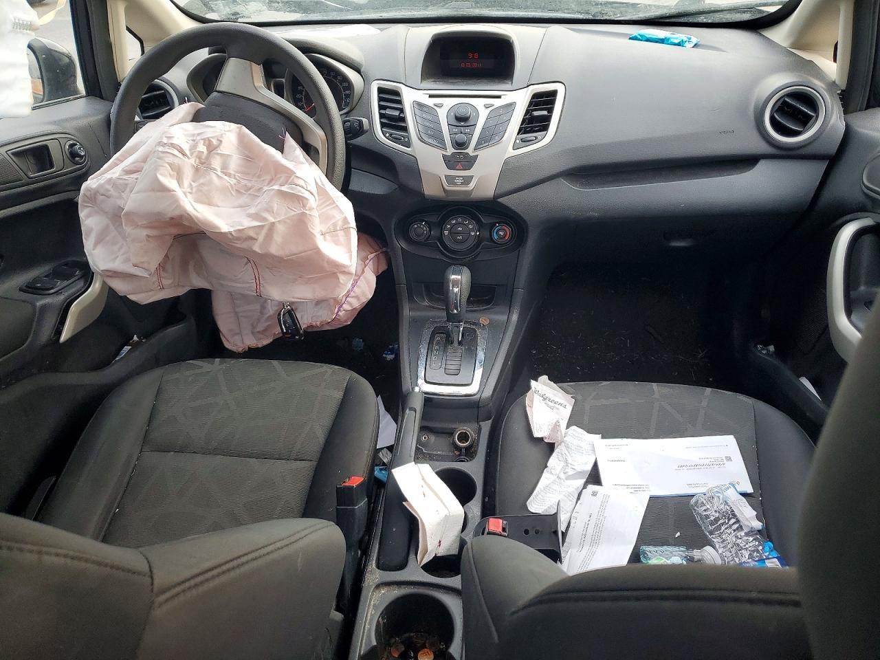 2011 FORD Fiesta