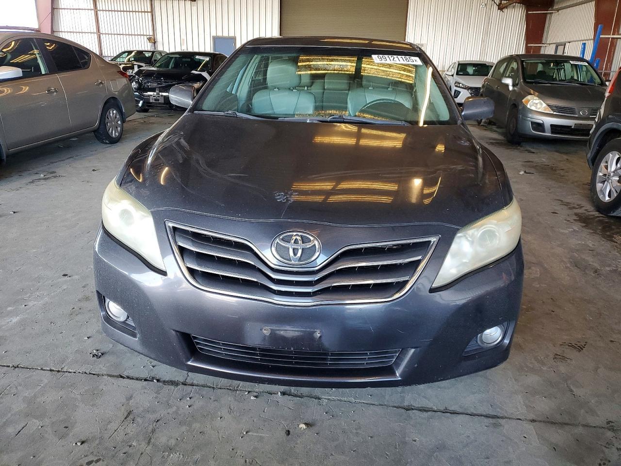 2011 TOYOTA CAMRY
