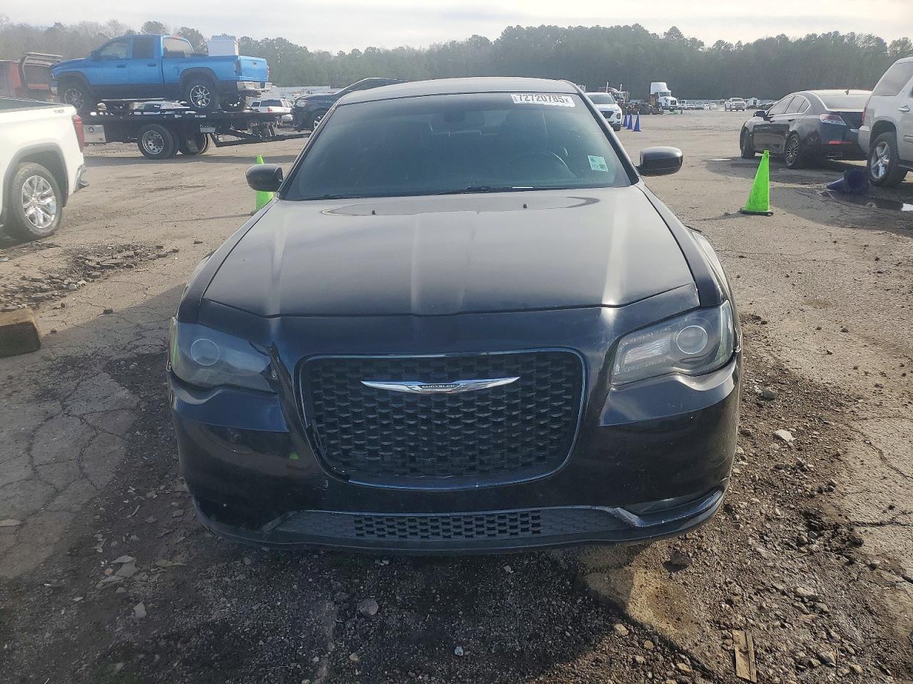 2019 CHRYSLER 300