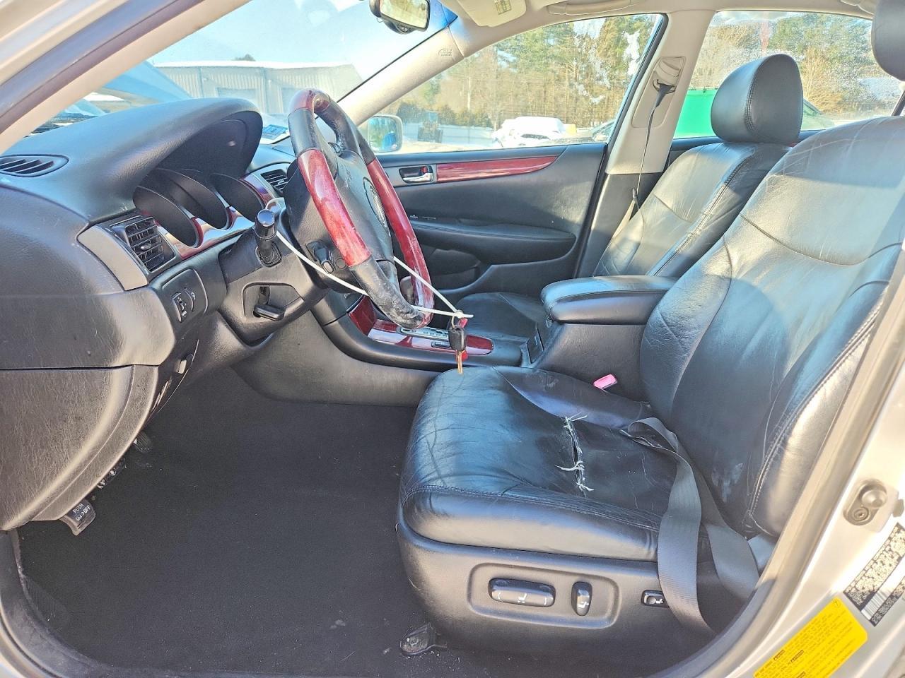 2004 LEXUS ES 330