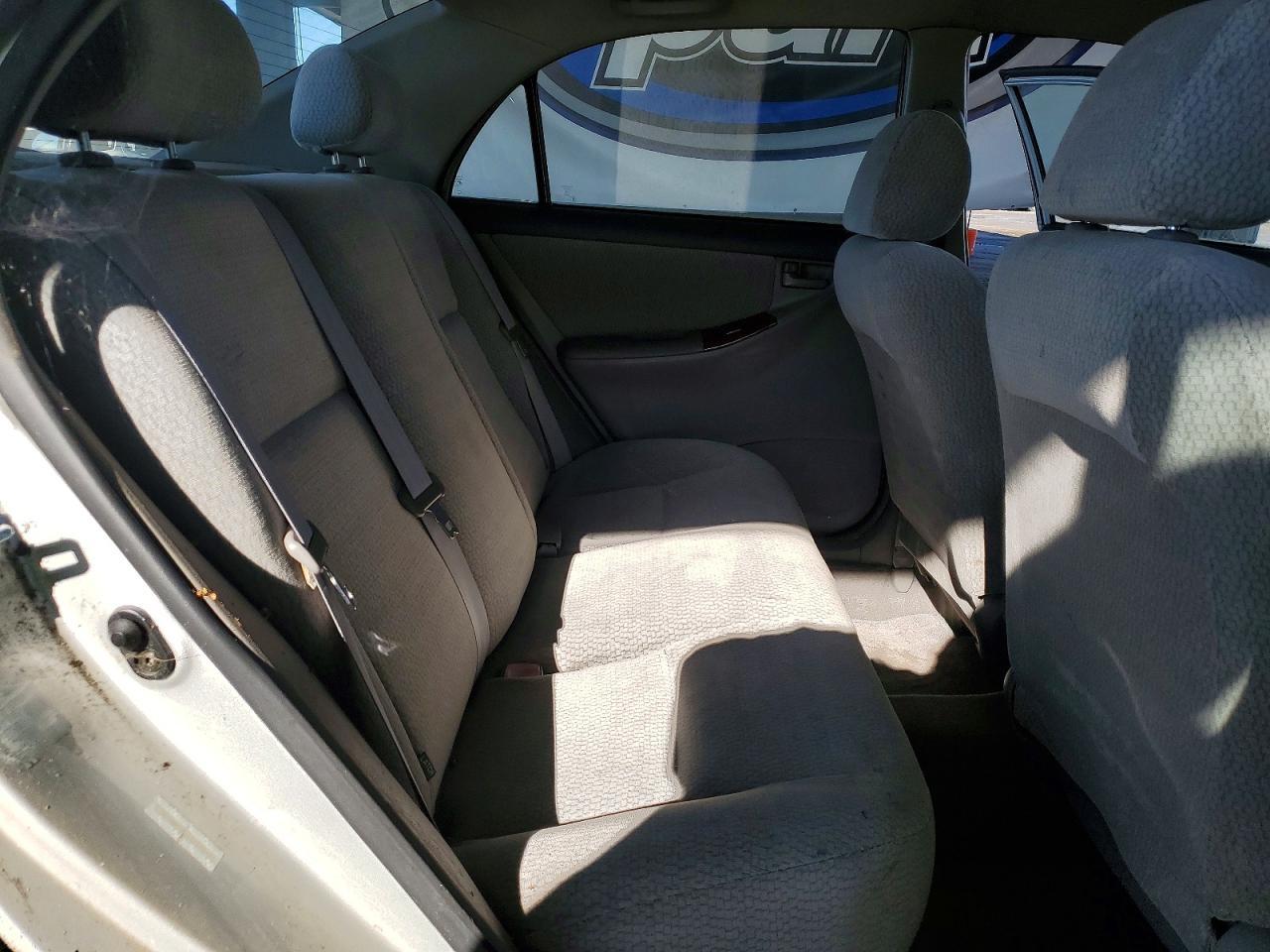 2004 TOYOTA COROLLA