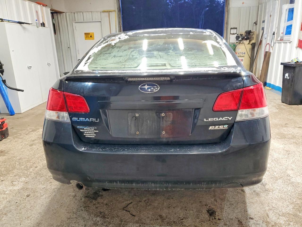 2010 SUBARU Legacy