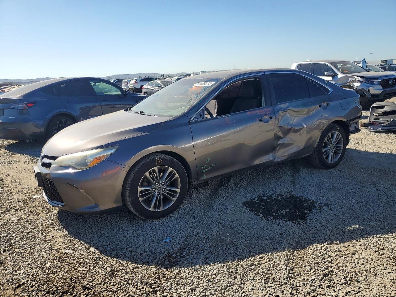 2017 TOYOTA CAMRY