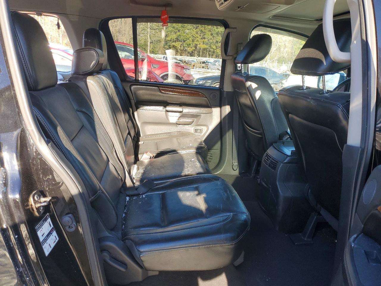 2012 NISSAN Armada