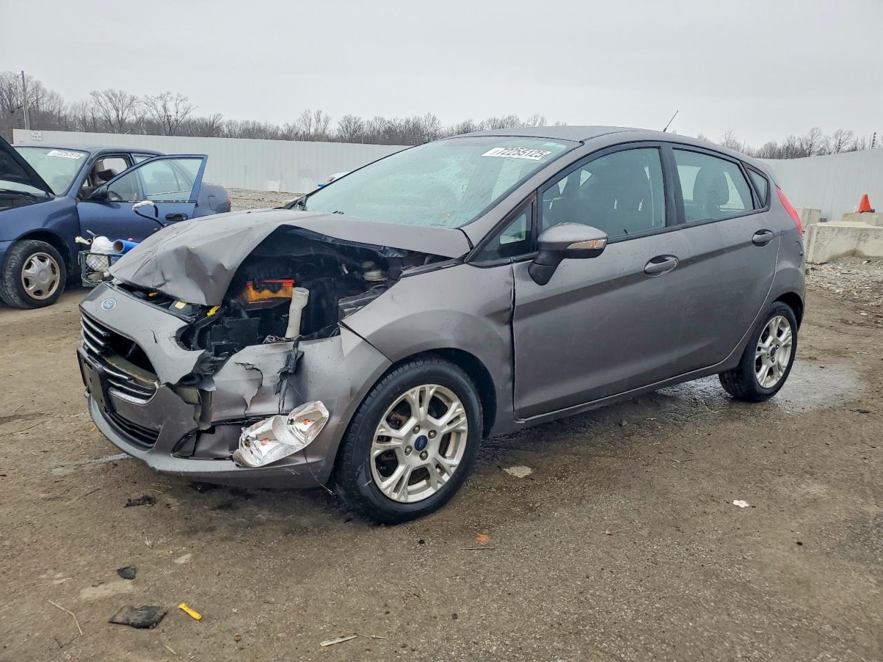 2014 FORD Fiesta