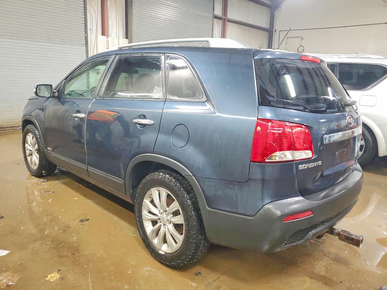 2011 KIA SORENTO