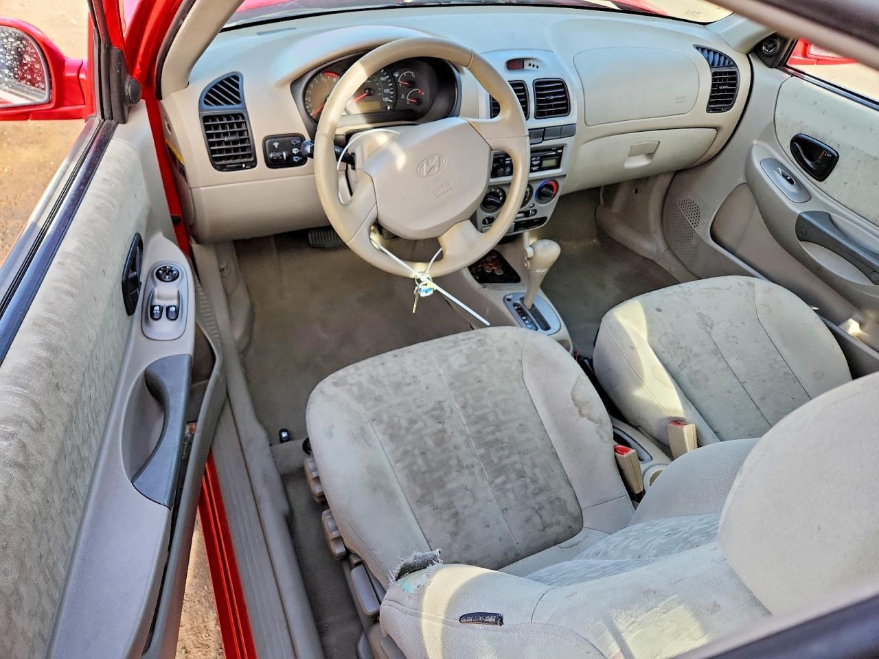 2003 HYUNDAI ACCENT