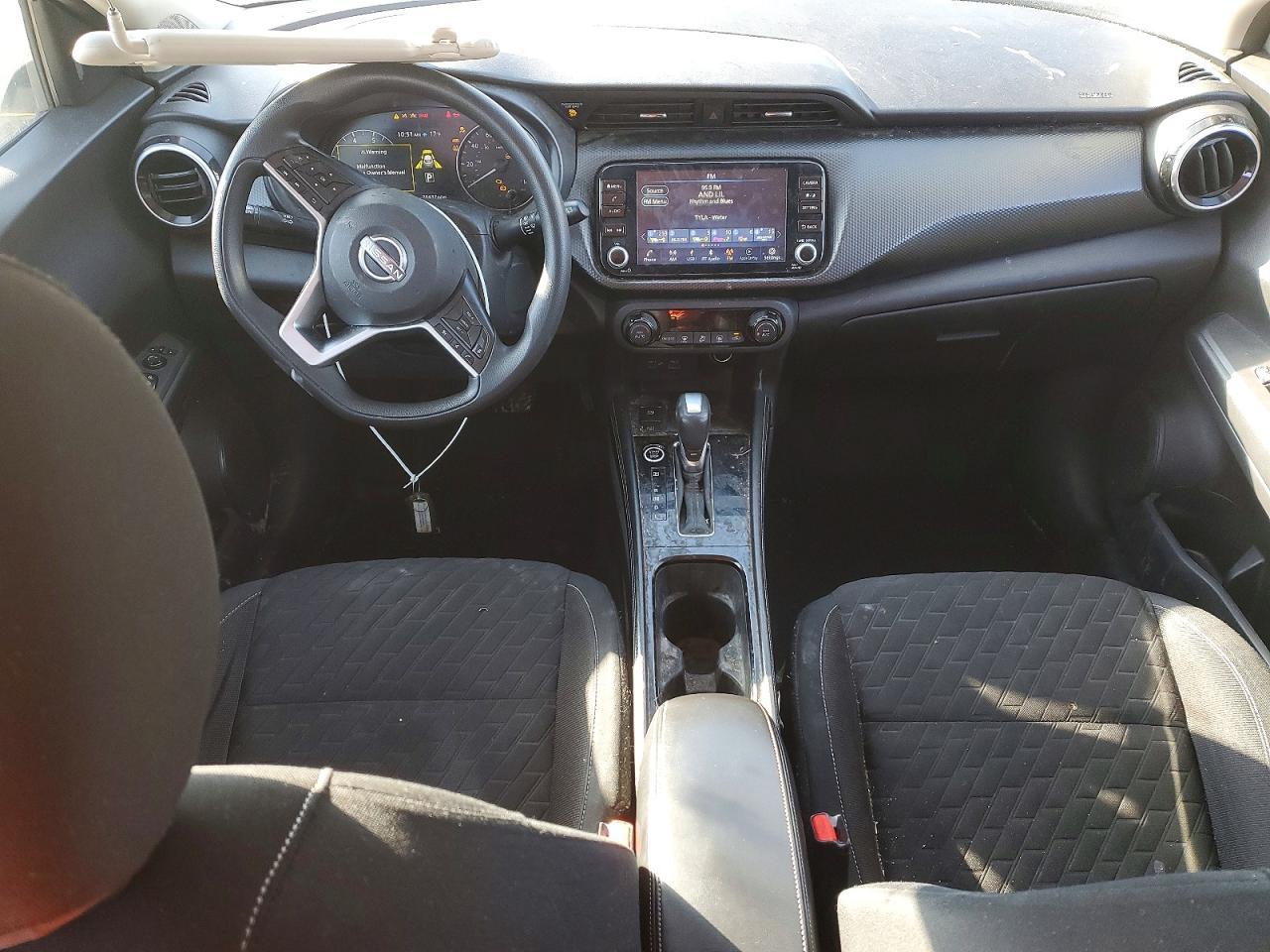 2022 NISSAN KICKS
