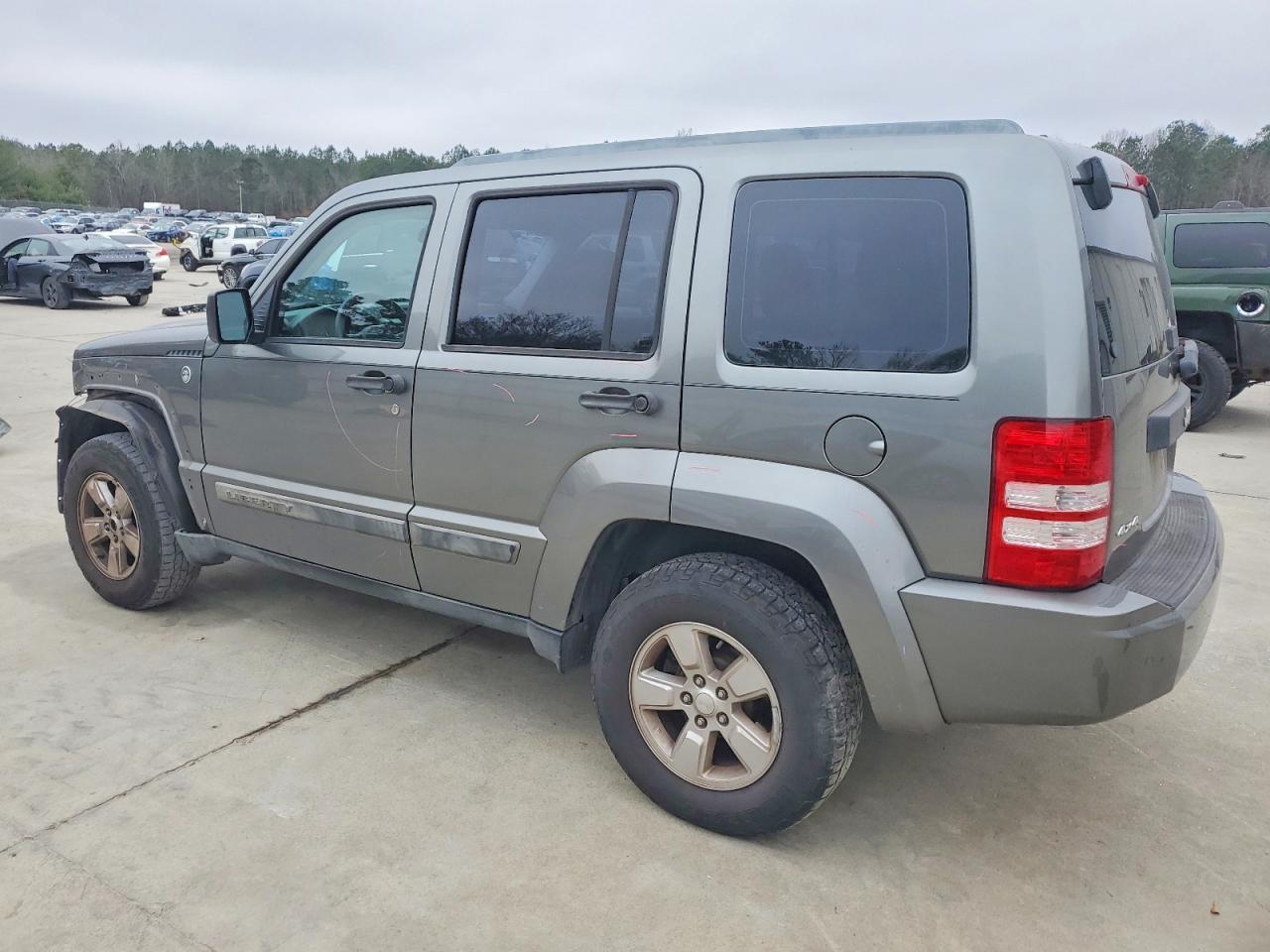 2012 JEEP Liberty