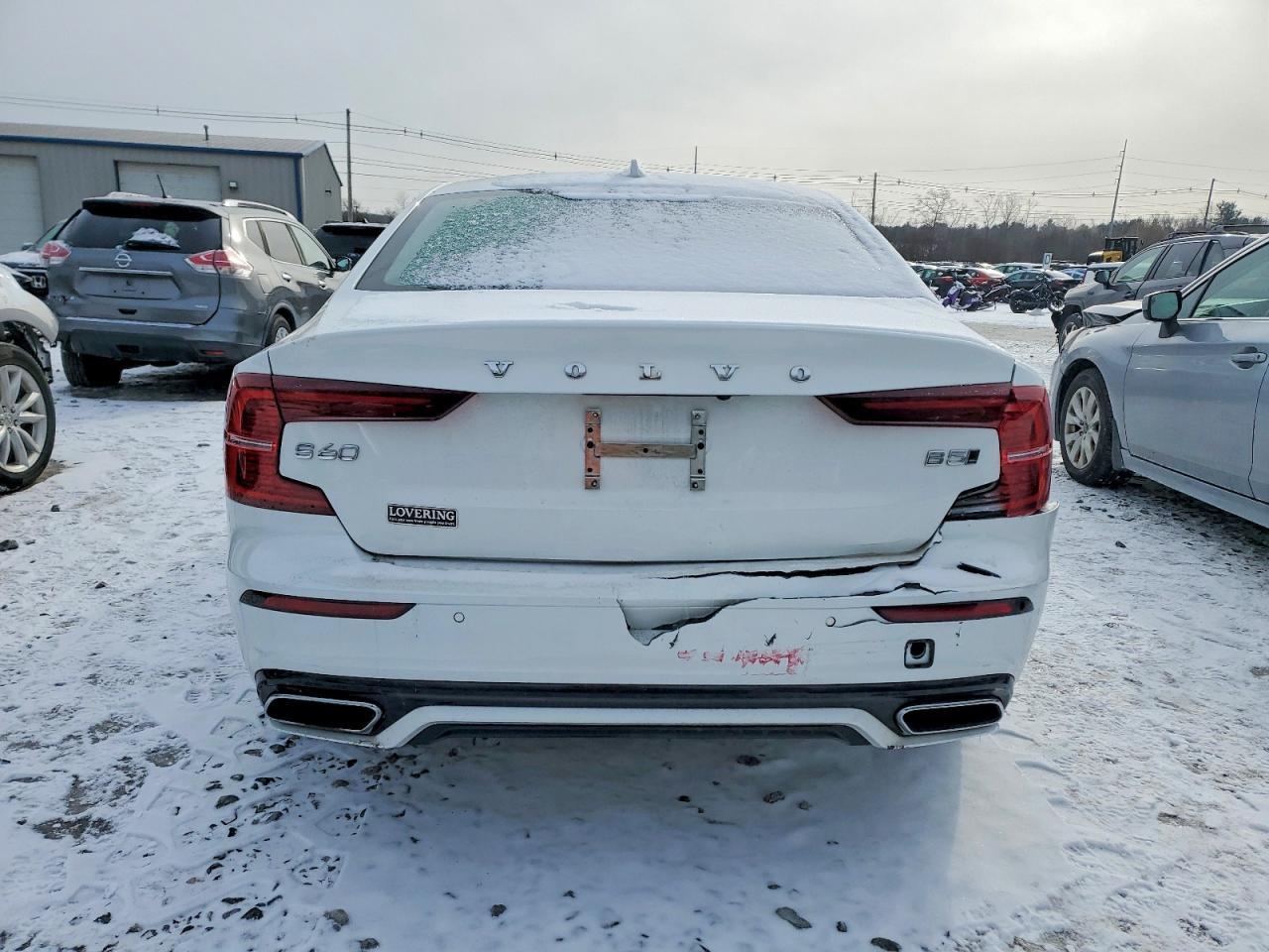 2022 VOLVO S60