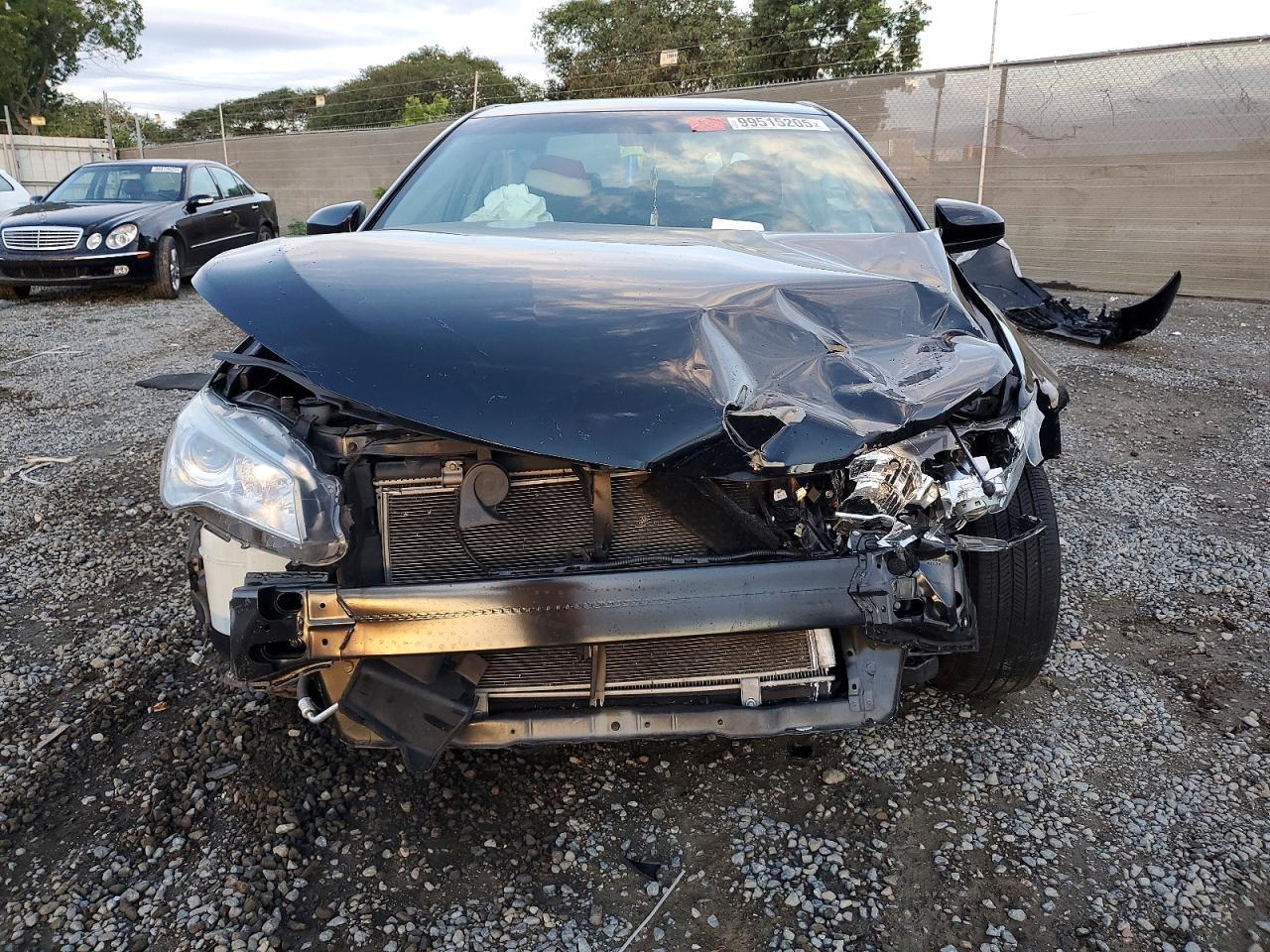 2015 TOYOTA CAMRY