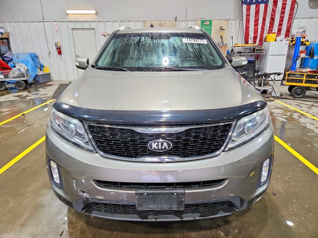 2014 KIA SORENTO