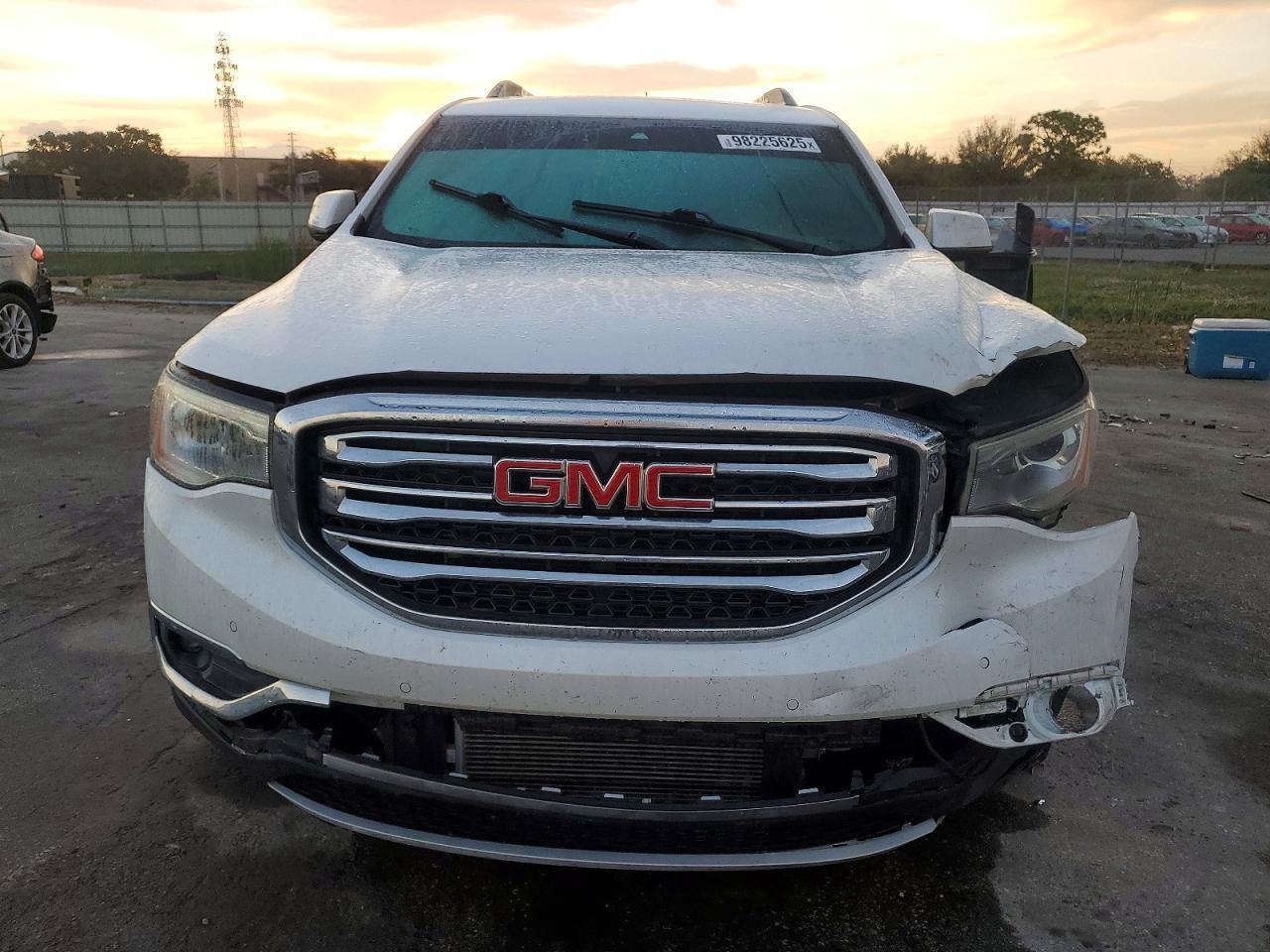 2017 GMC ACADIA