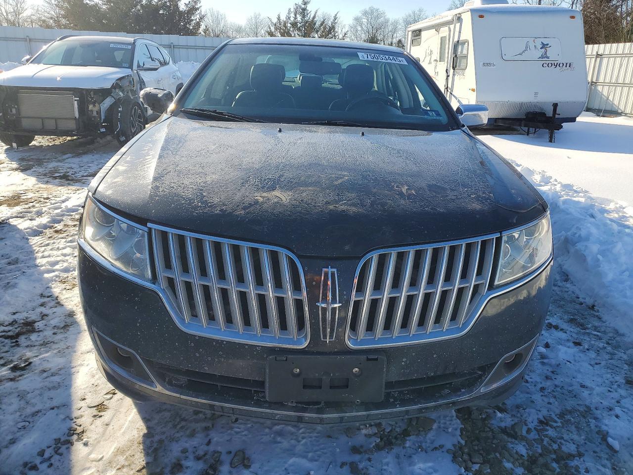 2011 LINCOLN MKZ