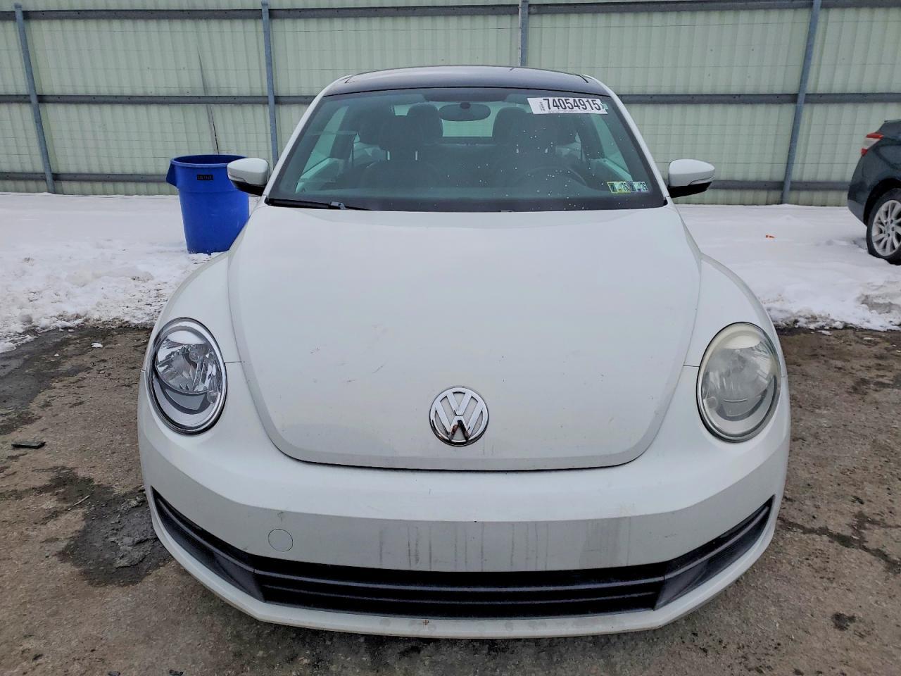 2014 VOLKSWAGEN Beetle