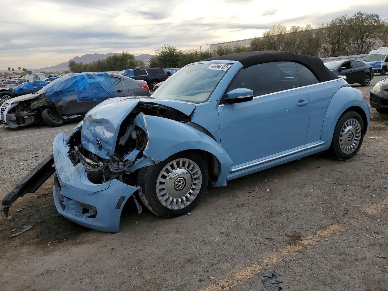 2016 VOLKSWAGEN Beetle