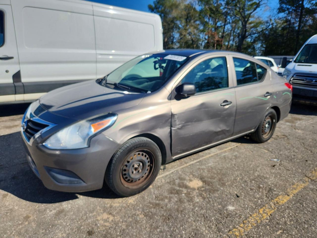 2015 NISSAN VERSA