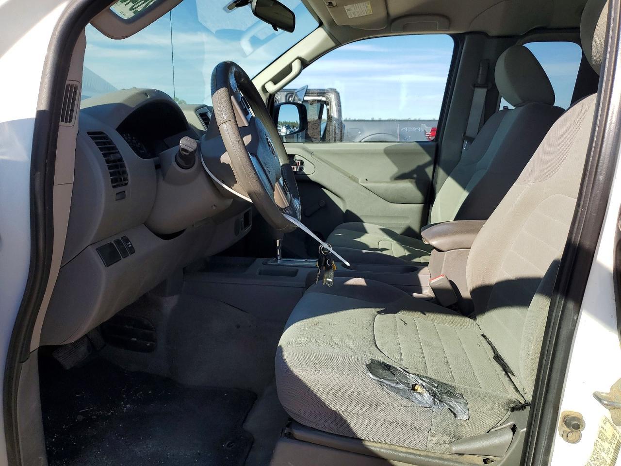 2017 NISSAN Frontier