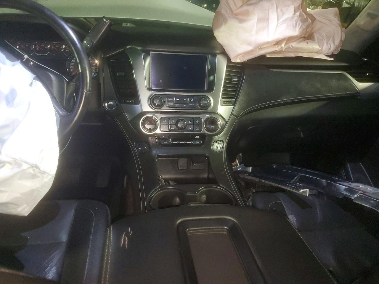 2018 CHEVROLET Suburban