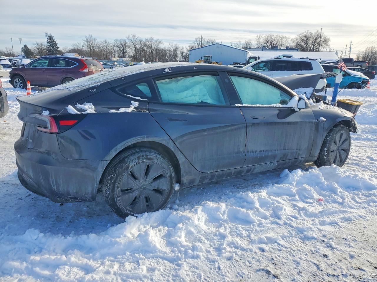 2025 TESLA MODEL 3