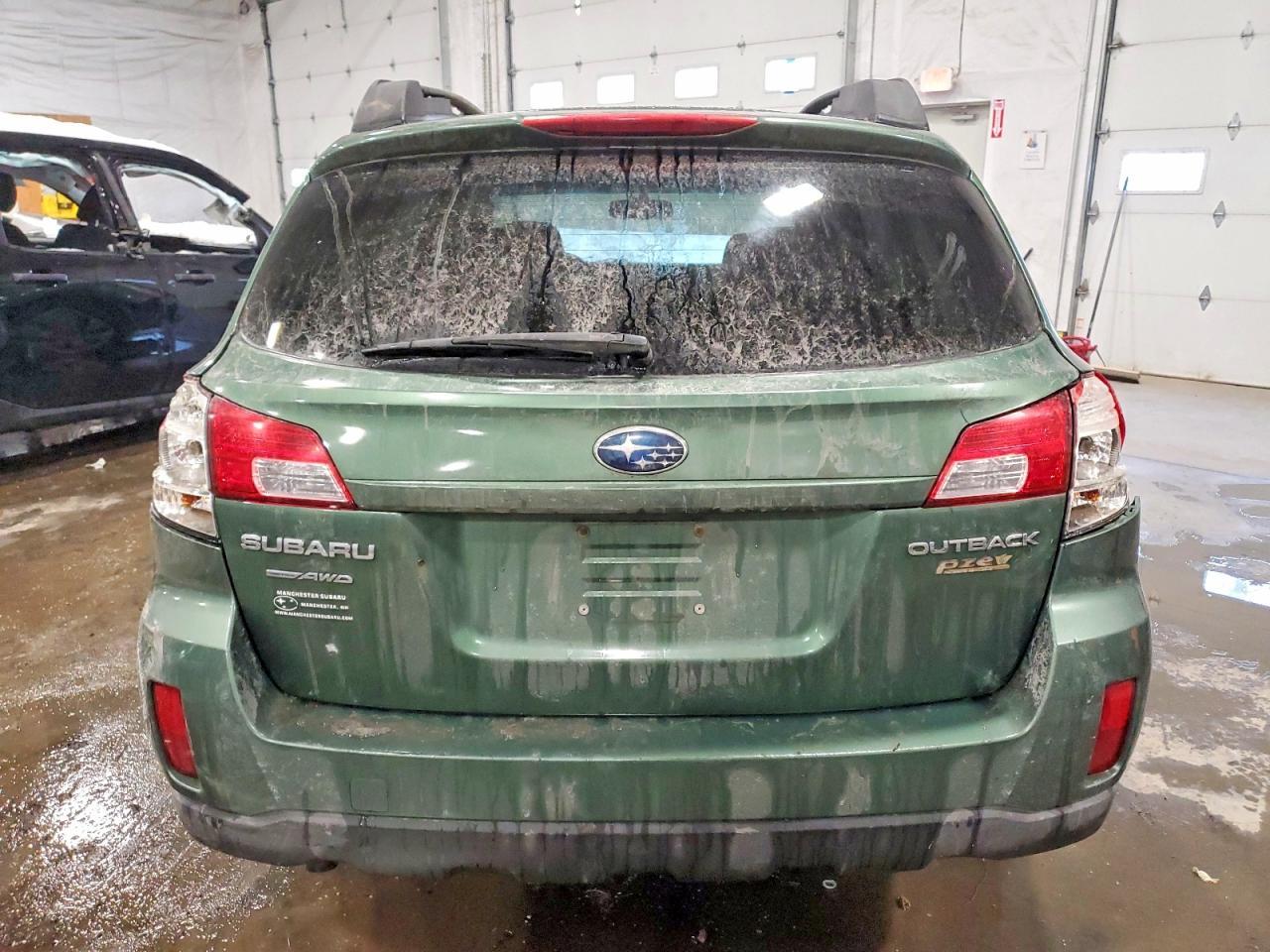2010 SUBARU Outback