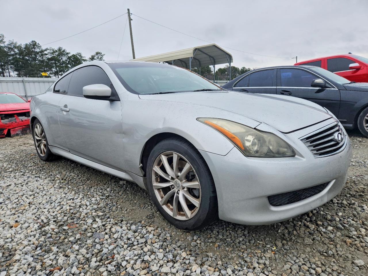 2011 INFINITI G37