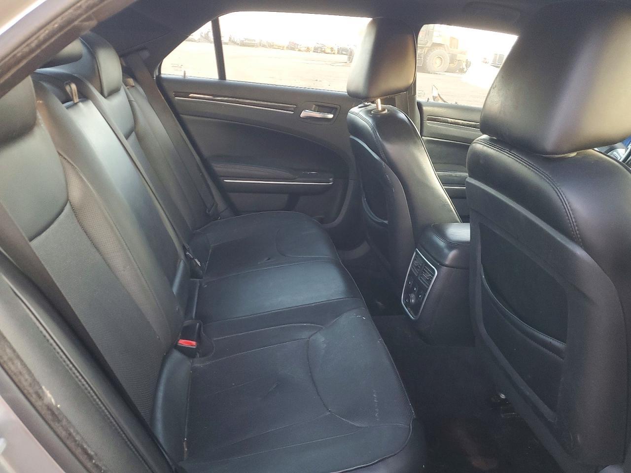 2014 CHRYSLER 300