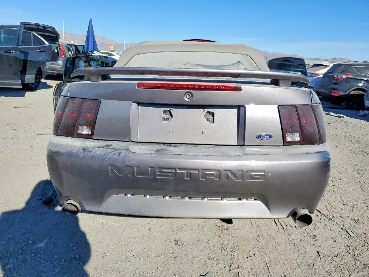 2001 FORD MUSTANG