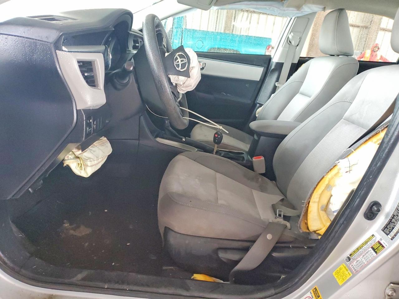 2015 TOYOTA COROLLA