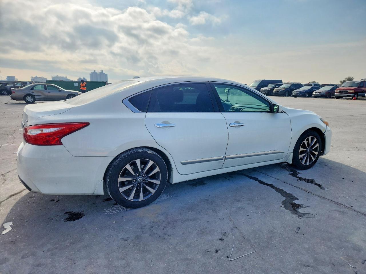 2017 NISSAN ALTIMA