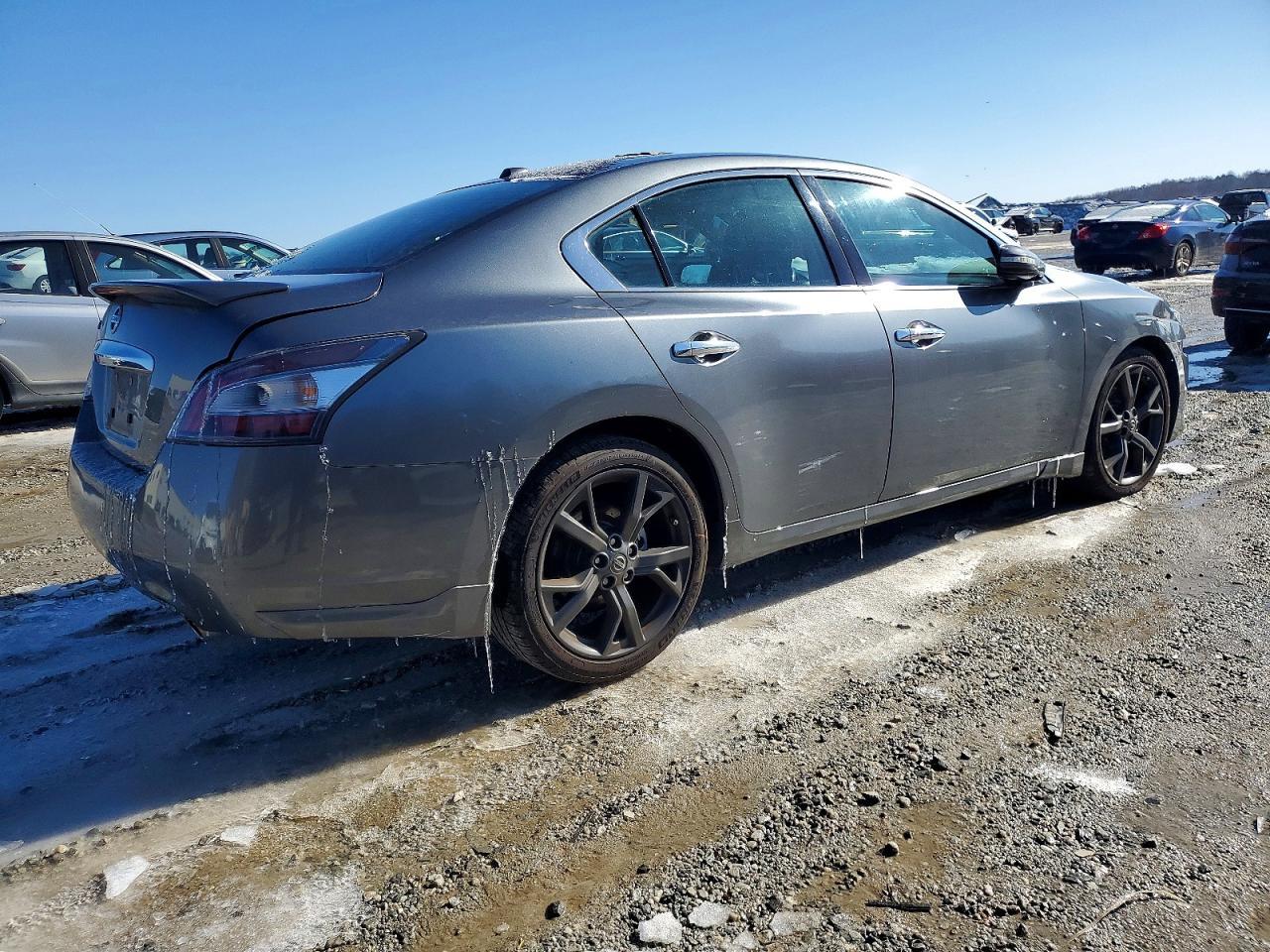 2014 NISSAN Maxima