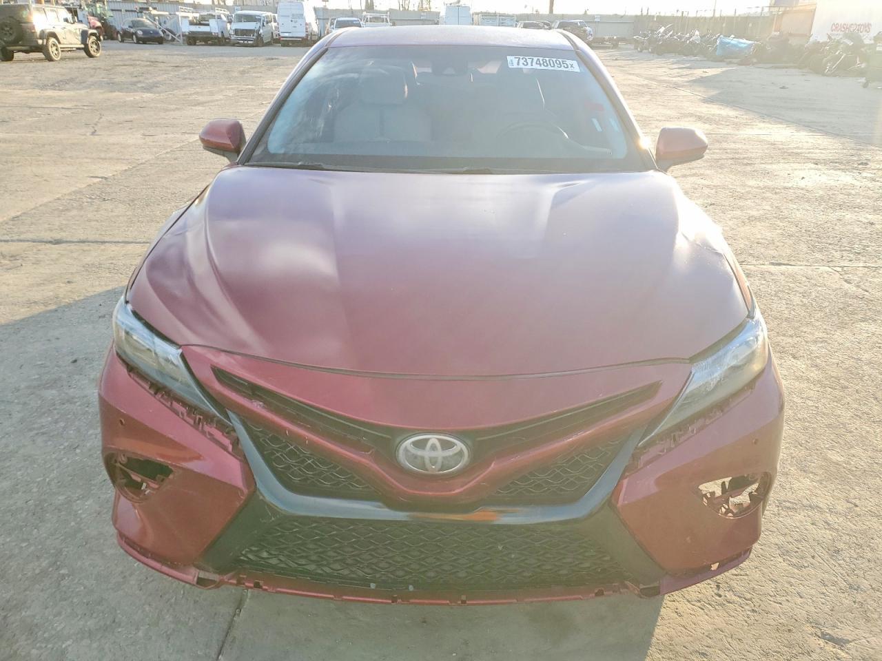 2018 TOYOTA CAMRY